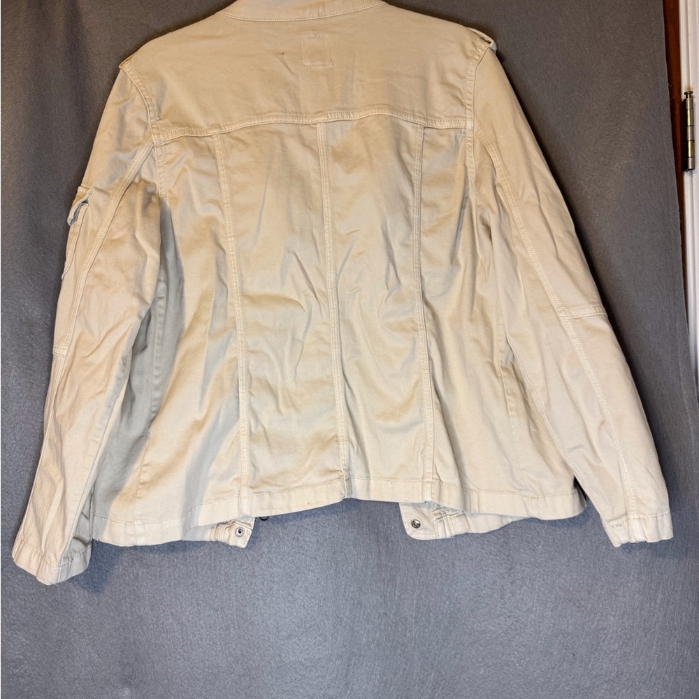 Kensie Cream Utility Jacket. Very Good Used Condition. - Picture 13 of 13